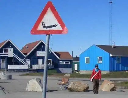 Самые смешные дорожные знаки (20 фото)