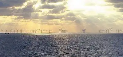 Ветряки у берегов Дании (14 фото)