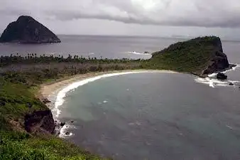 Остров Ronde Island в Карибском бассейне выставлен на продажу