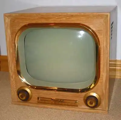 Самые первые цветные телевизоры