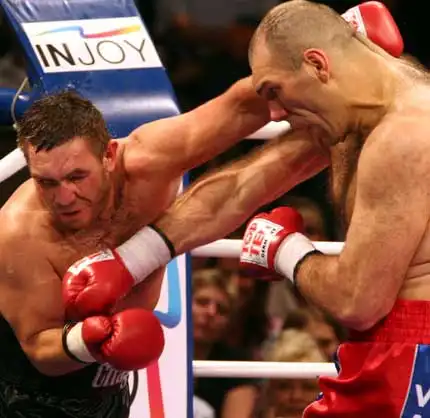 Первое поражение Валуева (19 фото)