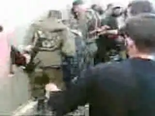 Кадыровцы избивают российских солдат