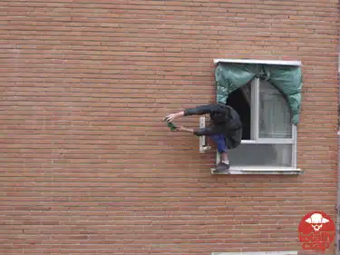 Установка кондиционера по-русски