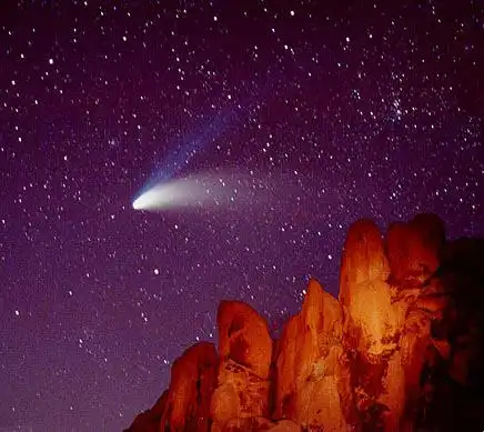 Подборочка комет (8 фото)