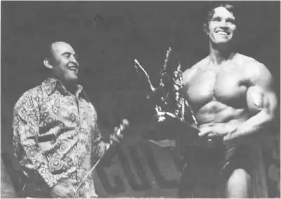 Малоизвестные фото Арнольда Шварценеггера -фото из "Новой энциклопедии бодибилдинга" .