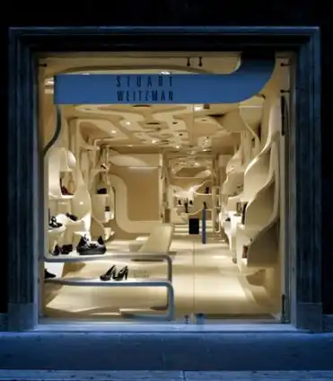 Дизайн интерьера обувного магазина "Stuart Weitzman"