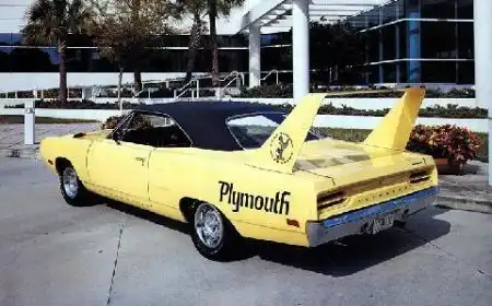 История Plymouth SuperBird 1970 года
