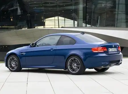 Купе BMW M3 подверглось рестайлингу
