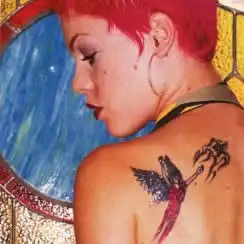 Топ-9 знаменитых татуированных женщин