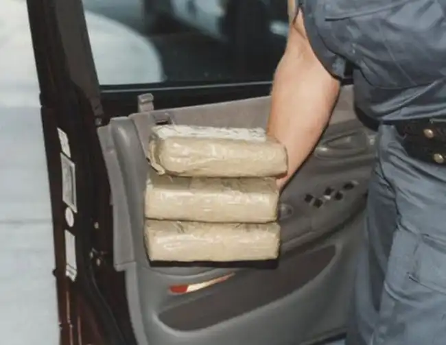 Перевозка кокаина в автомобилях