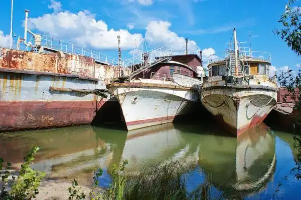 Заброшенные корабли в Новосибирске