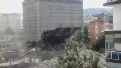 Неудачный снос здания в Турции