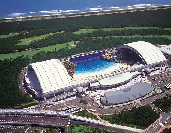 Ocean Dome в Японии