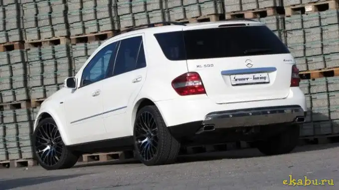 Mercedes-Benz ML 500