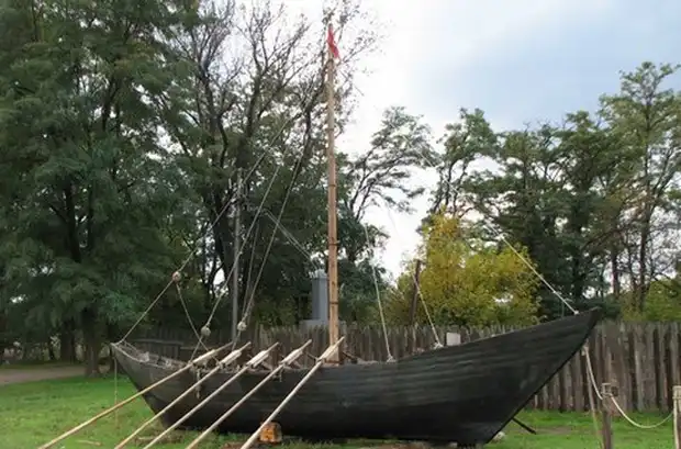 Cо дна Днепра поднято уникальное казацкое судно 18 века