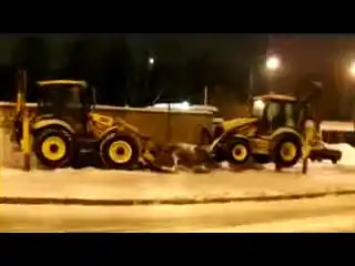 Как убирают снег в Питере