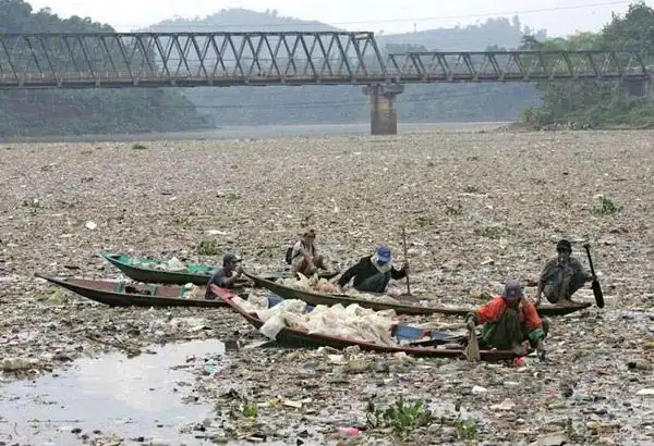 Самая грязная река в мире(4 фото).
