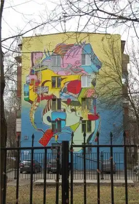 Граффити на московских пятиэтажках