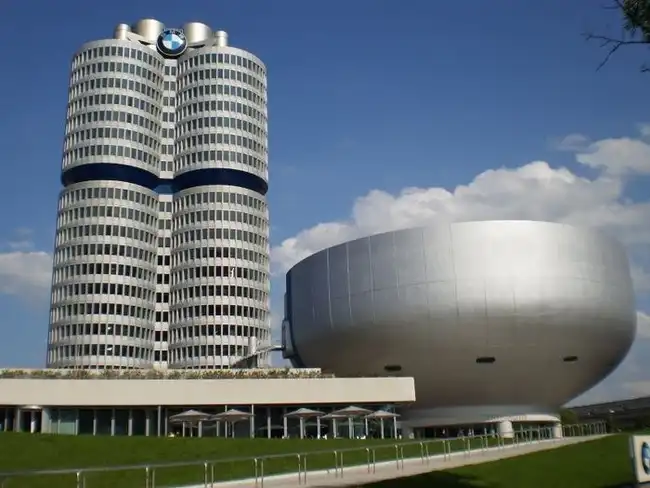 Музей мотоциклов BMW в Мюнхене