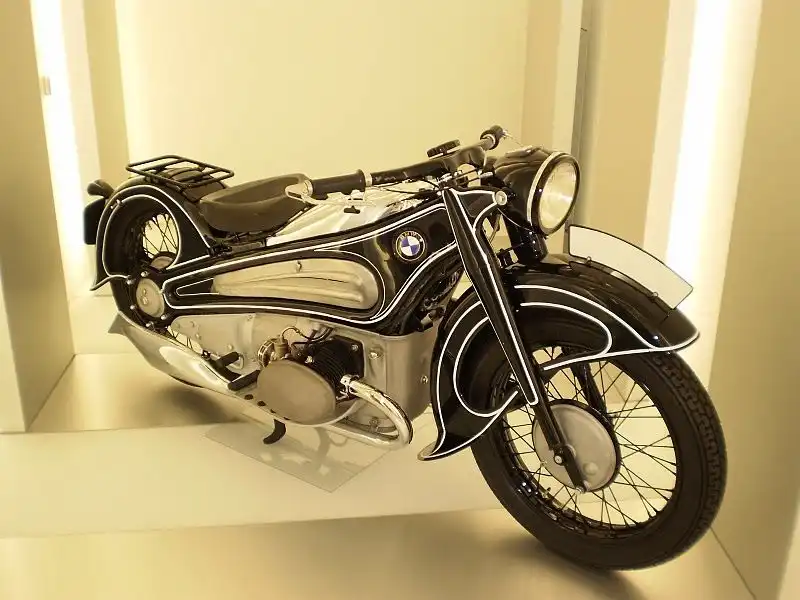 Музей мотоциклов BMW в Мюнхене