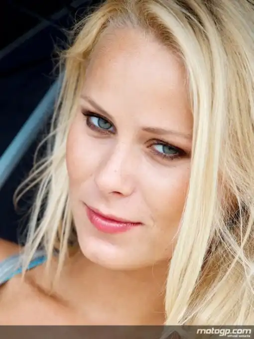 Девочки с мотогонок