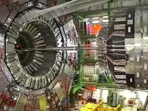 Большой адронный коллайдер преподнёс физикам сюрприз