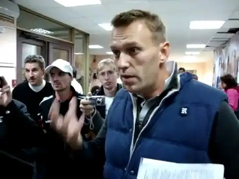 Навальный отвечает нашистам