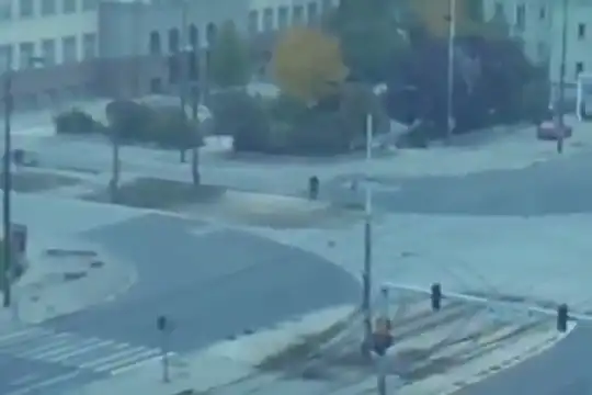 Обнародована видеозапись обстрела посольства США в Сараево