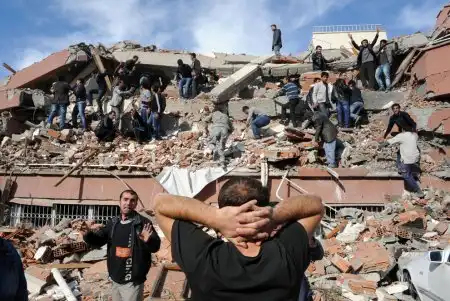 Землетрясение в Турции... Как это было.