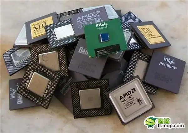 Старые компьютеры как источник драгоценных металлов.
