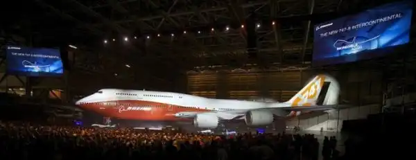 Новый пассажирский самолет Boeing 747-8 Intercontinental