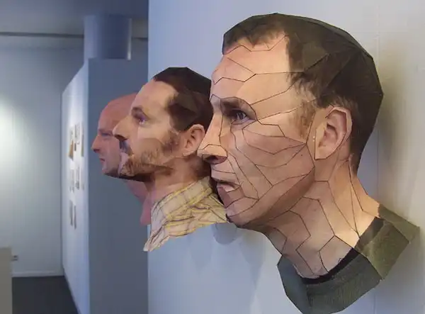 Бумажные 3D - скульптуры Bert Simons
