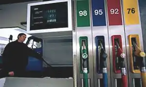 В Россию возвращается некачественный бензин