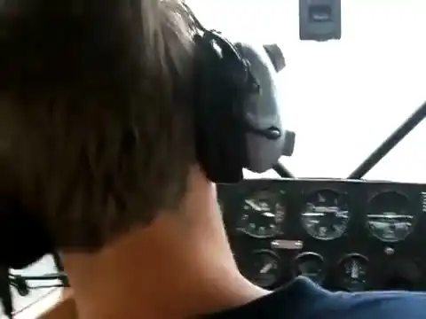Пилот жестоко разыграл пассажира