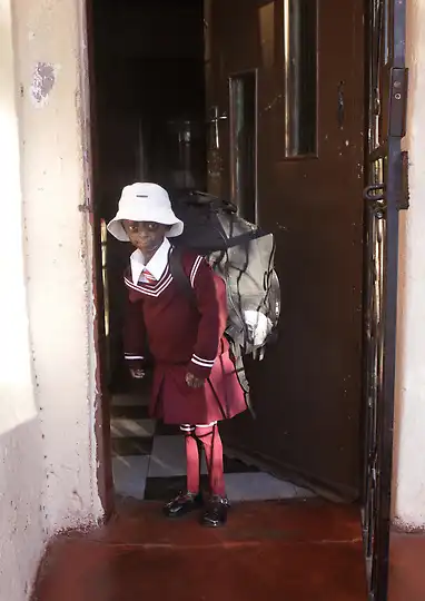 12-летняя девочка-старушка из ЮАР