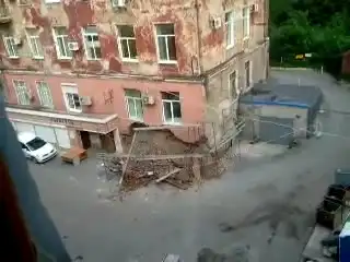 Во Владике рухнул жилой дом!