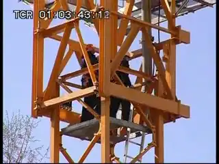 Как устанавливают башенный кран ...