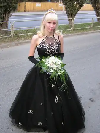 свадебные готические платья