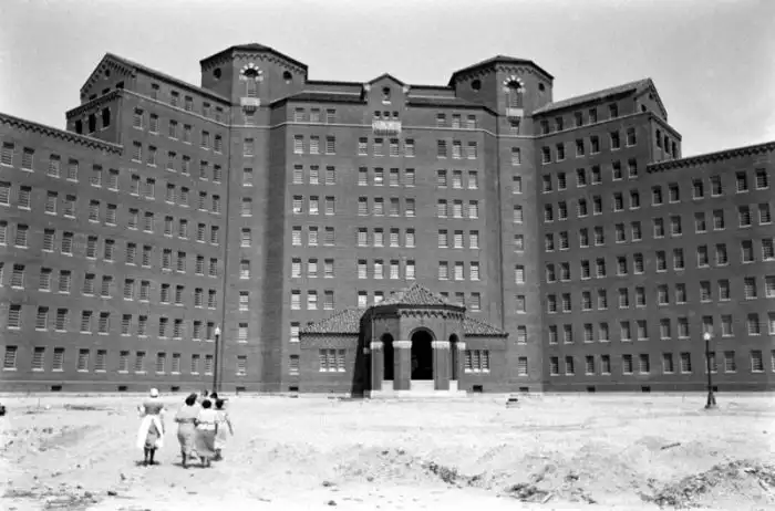 Психиатрическая клиника 1938 года в Нью-Йорке