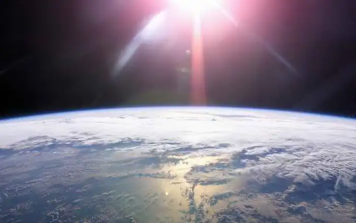 Удивительные снимки с орбиты Земли