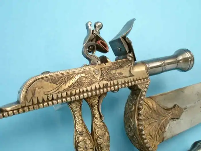 Необычный огнестрельный катар ассасина-убийцы