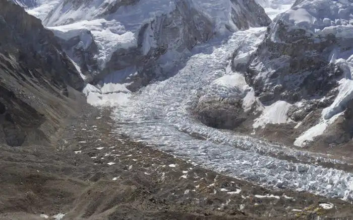 2-гигапиксельный снимок отступающего ледника в Гималаях