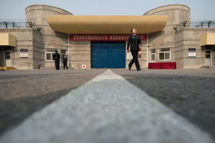 Прогулка по китайской тюрьме