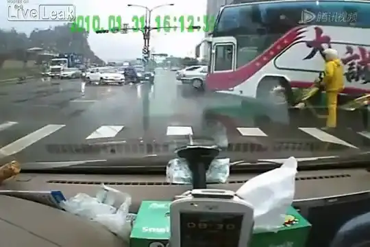 Беспечный водитель автобуса