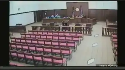 Побег из зала суда во время заседания