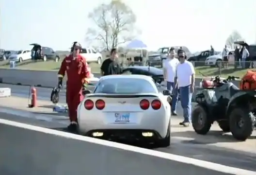 Неудачник за рулем Corvette приехал на дрэг-рейсинг
