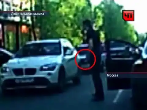 Водитель расстрелял пешехода перед видеокамерой