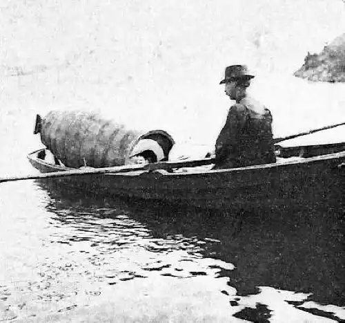 Первая женщина, «покорившая» Ниагарский водопад (1901г.)