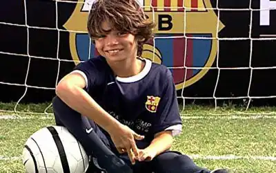 Безногий мальчик будет играть за ФК "Барселона"