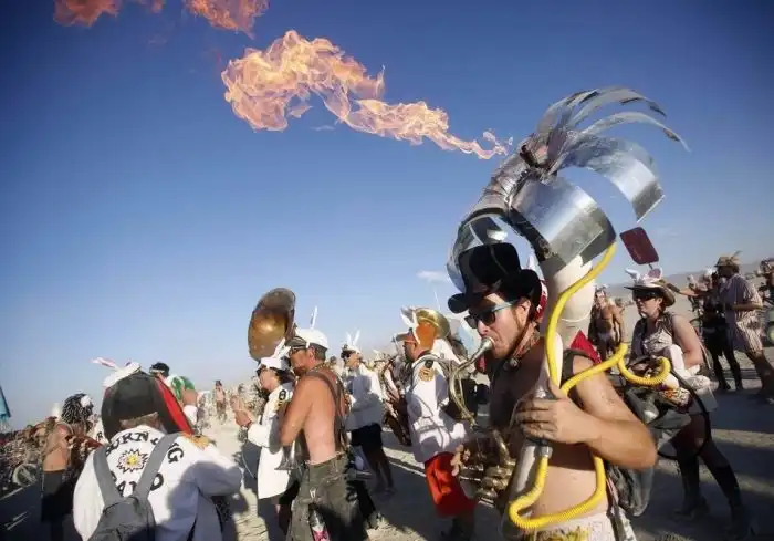 Необычные люди на фестивале Burning Man 2012